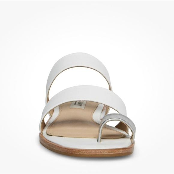 STEVEN NEW YORK WHITE WITH SILVER TOE BAND LEATHER  COMFORT SANDALS SIZE 8.5 M - Picture 2 of 16